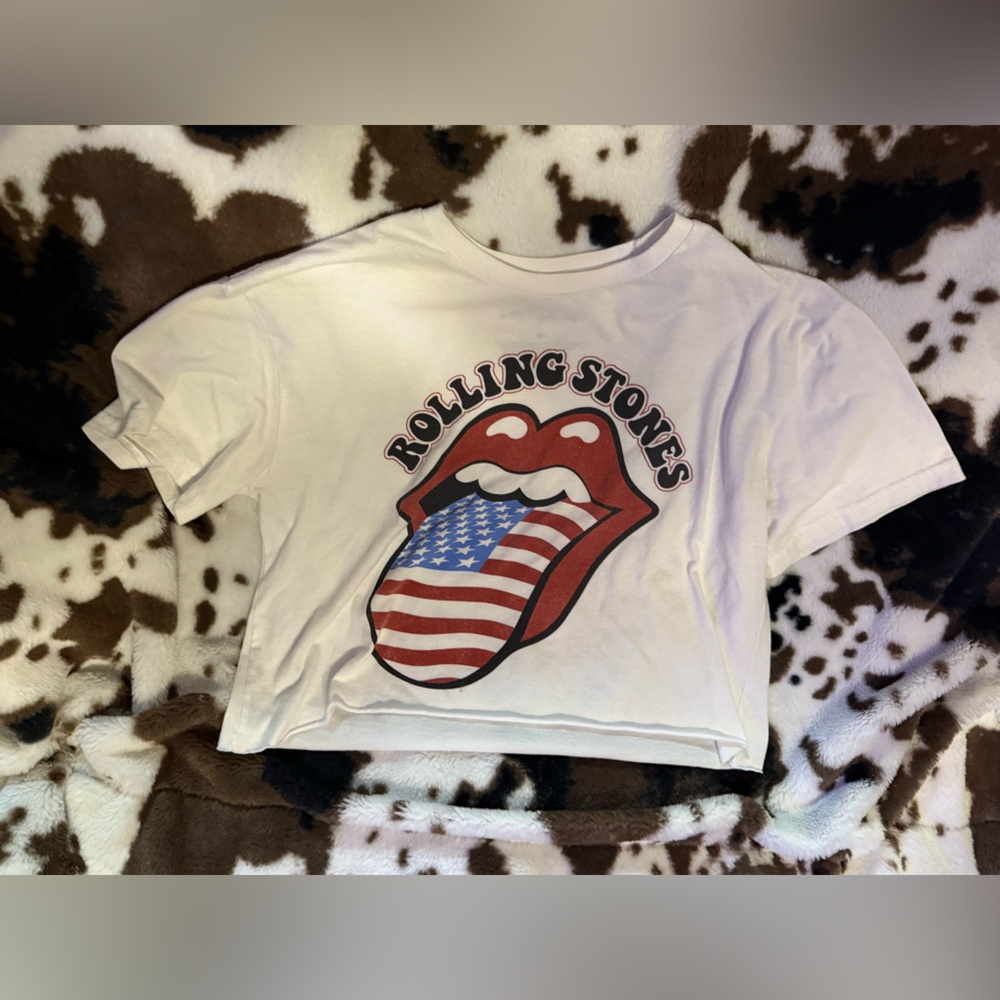 This is a unique shirt